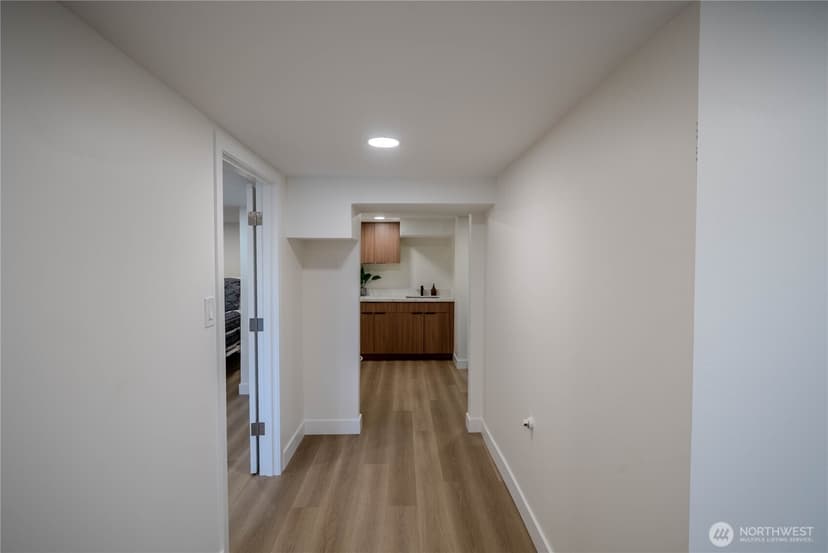Property photo for 7716 S Mission Drive, Seattle photo 28