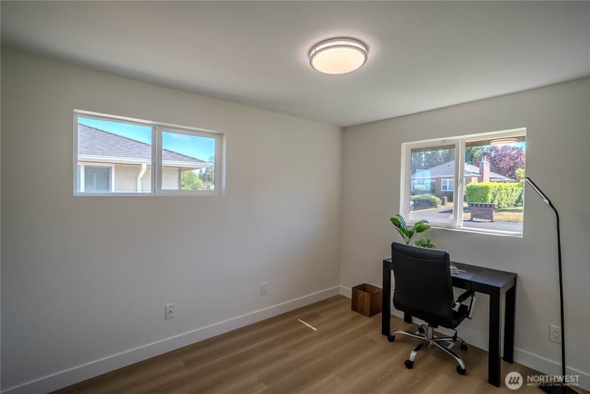 Property photo for 7716 S Mission Drive, Seattle photo 22