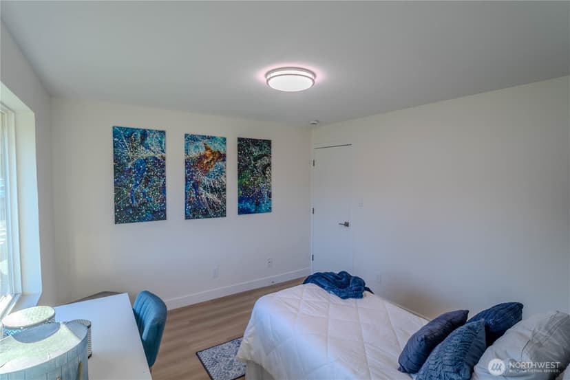 Property photo for 7716 S Mission Drive, Seattle photo 20