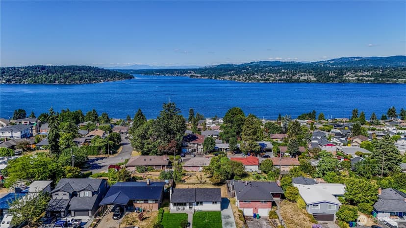 Property photo for 7716 S Mission Drive, Seattle photo 38
