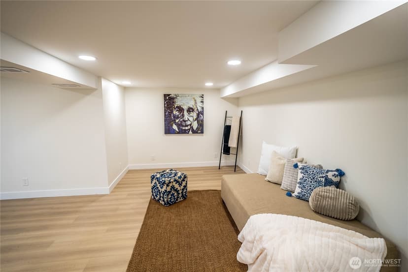 Property photo for 7716 S Mission Drive, Seattle photo 23