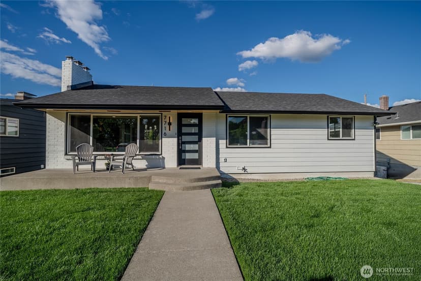Property photo for 7716 S Mission Drive, Seattle photo 2