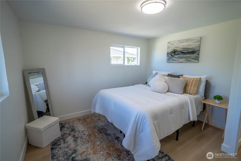 Property photo for 7716 S Mission Drive, Seattle photo 17