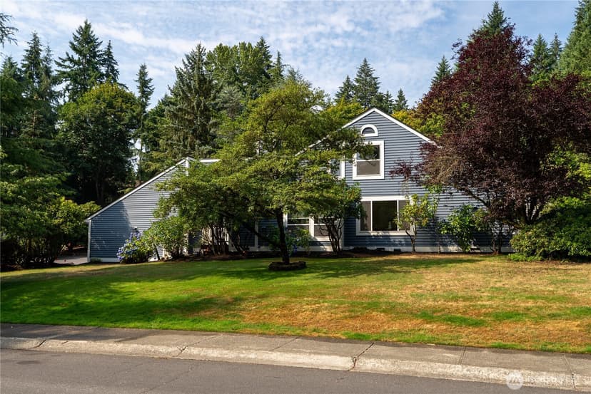 Property photo for 11701 NE 105th Lane, Kirkland photo 2