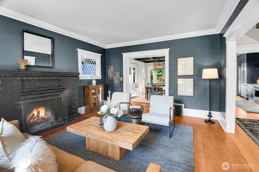 Property photo for 1229 18th Avenue E, Seattle photo 6