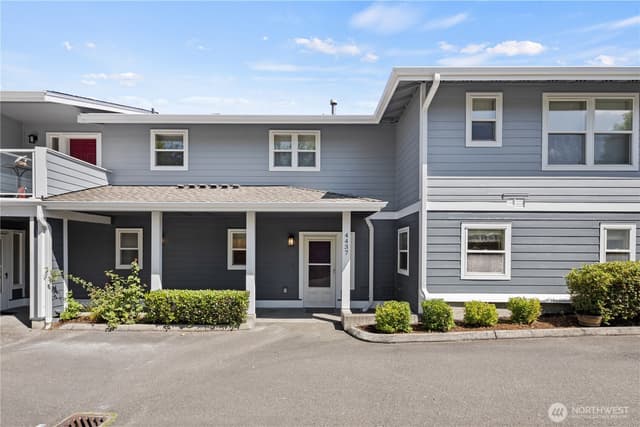 Property photo for 4437 Providence Point Place SE #2631, Issaquah photo 2