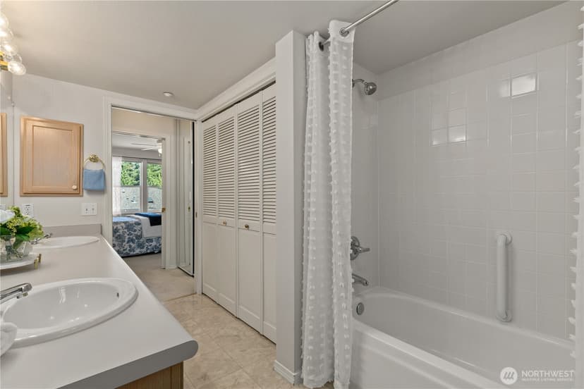Property photo for 4437 Providence Point Place SE #2631, Issaquah photo 30