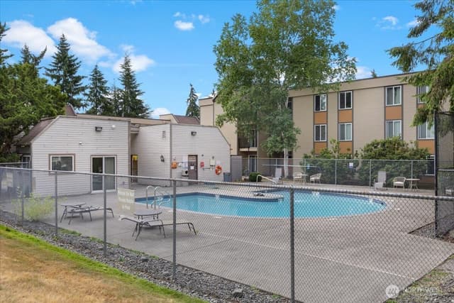 Property photo for 14600 NE 32nd Street #I15, Bellevue photo 3