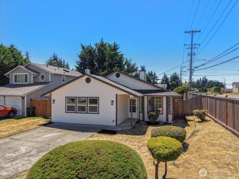 Property photo for 4902 33rd Street Ct NE, Tacoma photo 2