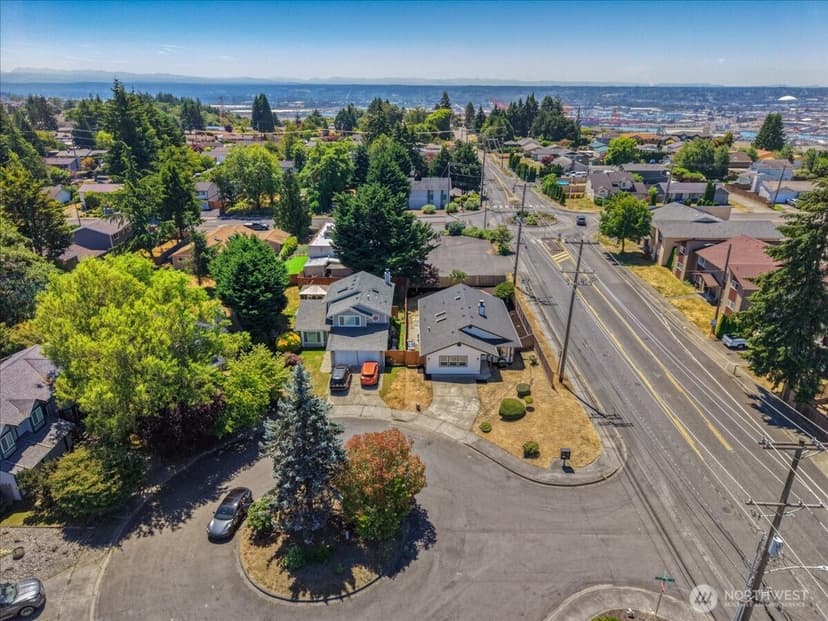 Property photo for 4902 33rd Street Ct NE, Tacoma photo 32
