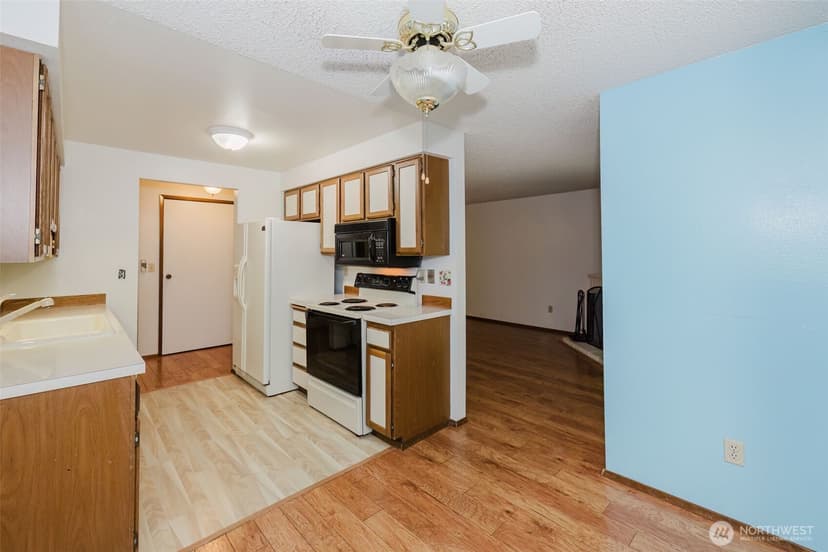 Property photo for 3580 Narrows View Lane NE #103, Bremerton photo 6