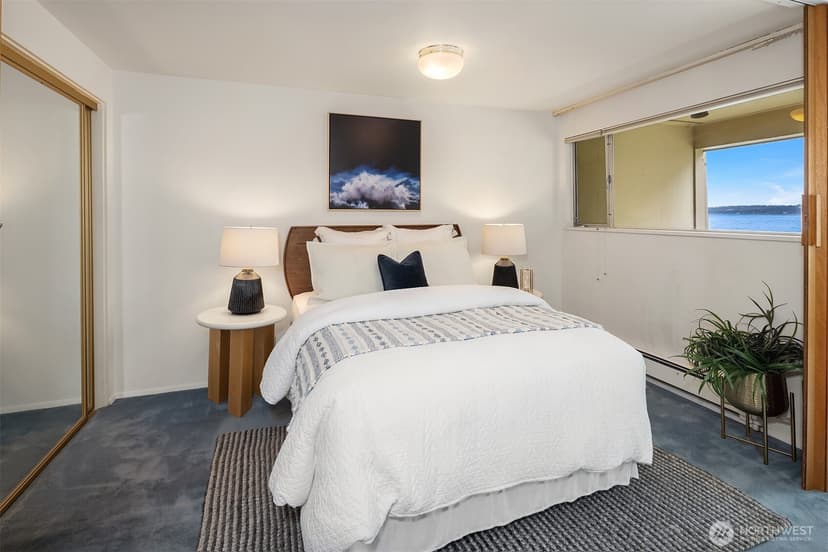 Property photo for 1600 43rd Avenue E #212, Seattle photo 16