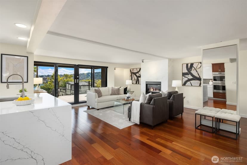 Property photo for 2040 Waverly Place N #302, Seattle photo 7