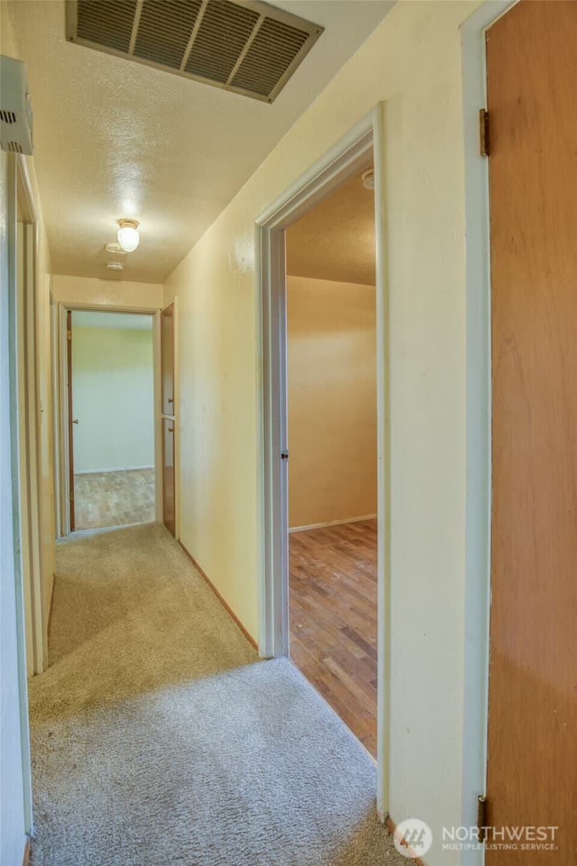 Property photo for 10704 Doten Drive SW, Lakewood photo 26