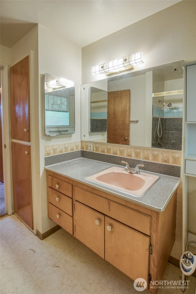 Property photo for 10704 Doten Drive SW, Lakewood photo 34
