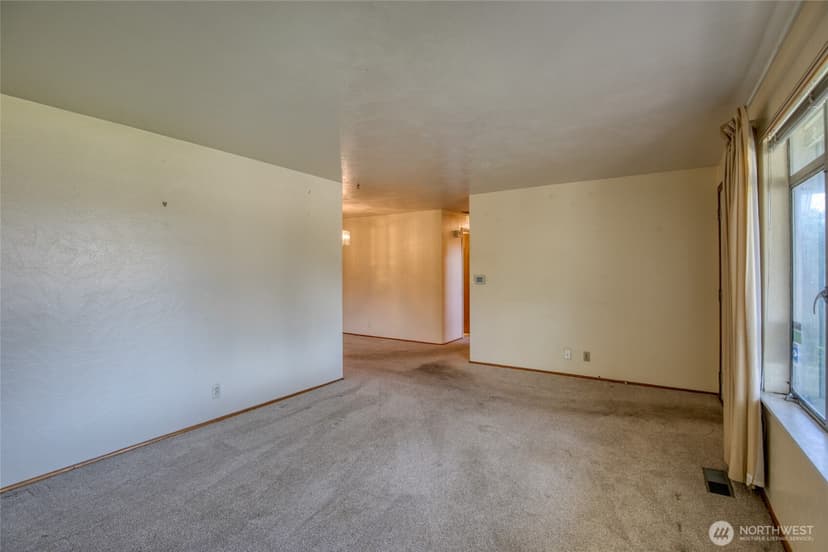Property photo for 10704 Doten Drive SW, Lakewood photo 19