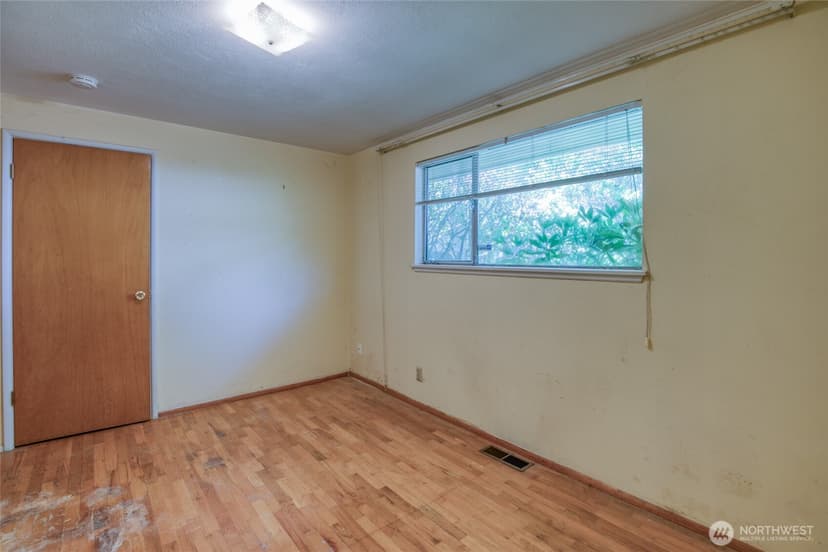 Property photo for 10704 Doten Drive SW, Lakewood photo 32
