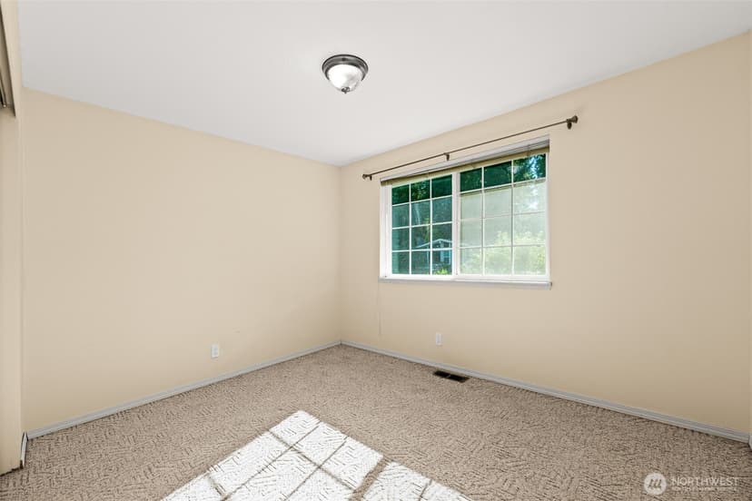 Property photo for 14616 106th Avenue NE, Bothell photo 13
