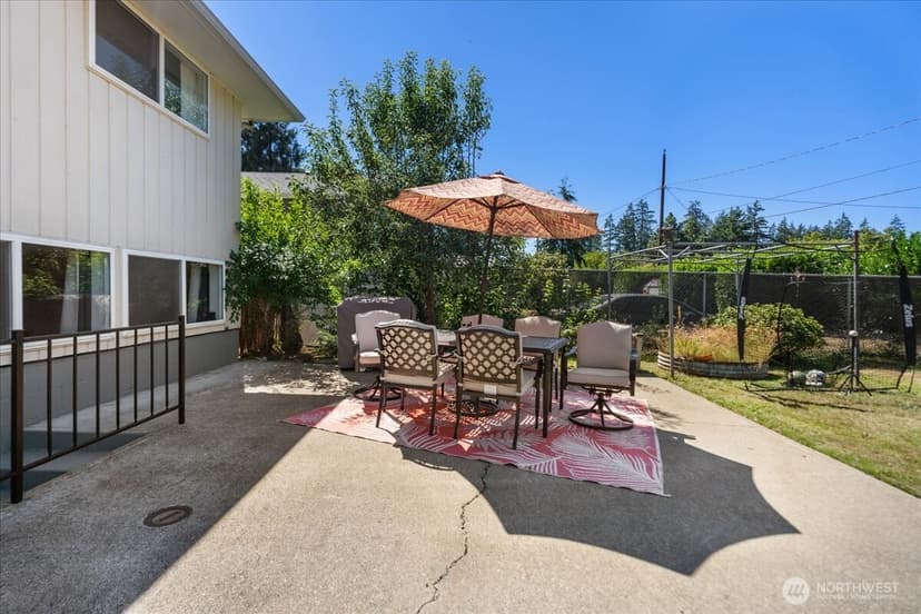 Property photo for 8515 94th Street SW, Lakewood photo 25