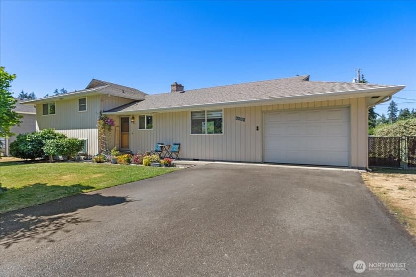 Property photo for 8515 94th Street SW, Lakewood photo 2