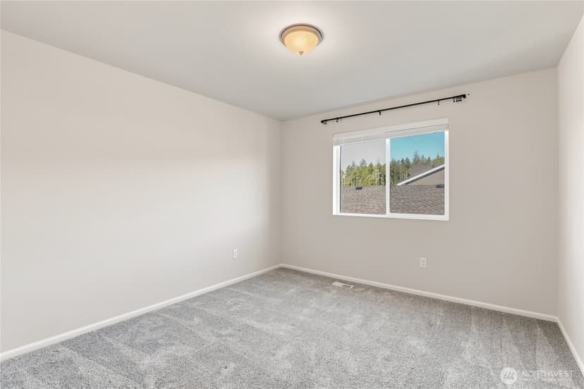 Property photo for 4437 Explorer Avenue, Port Orchard photo 13