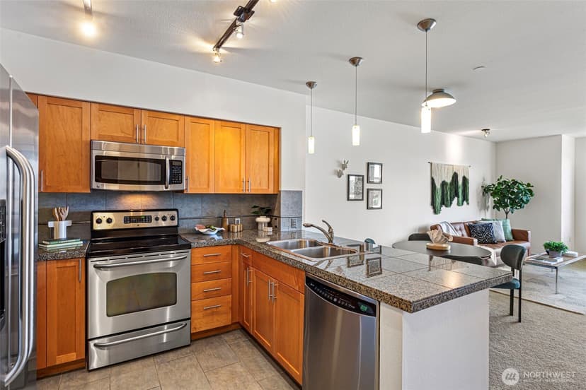 Property photo for 5440 Leary Avenue NW #514, Seattle photo 11