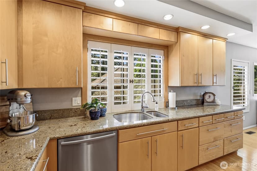 Property photo for 10421 62nd Place W, Mukilteo photo 11