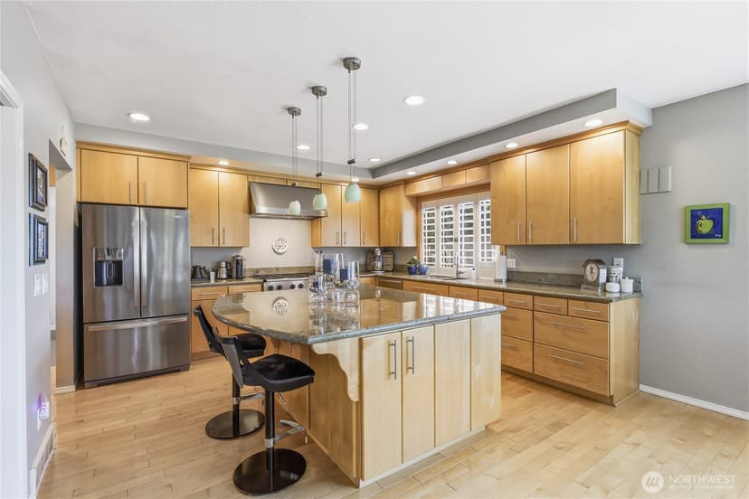 Property photo for 10421 62nd Place W, Mukilteo photo 8