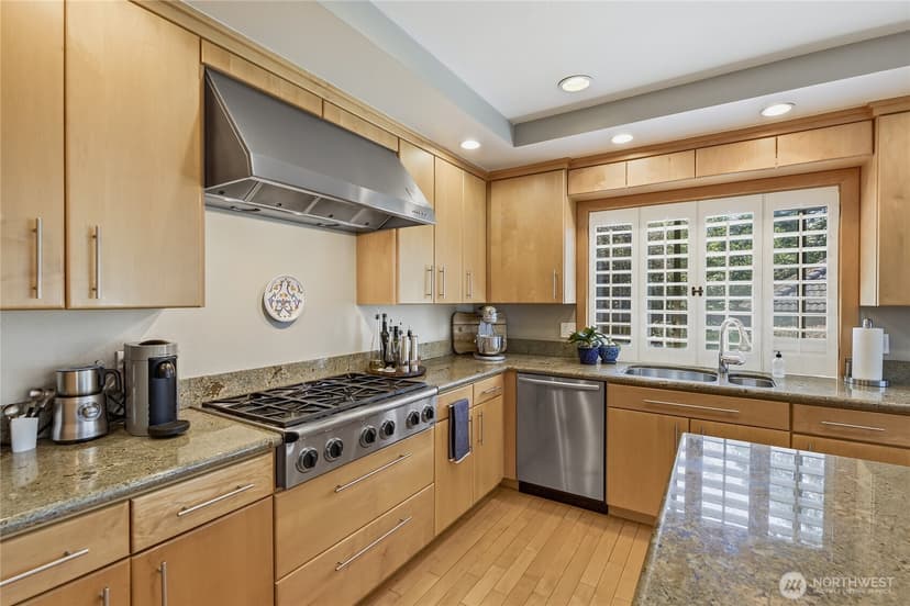 Property photo for 10421 62nd Place W, Mukilteo photo 10