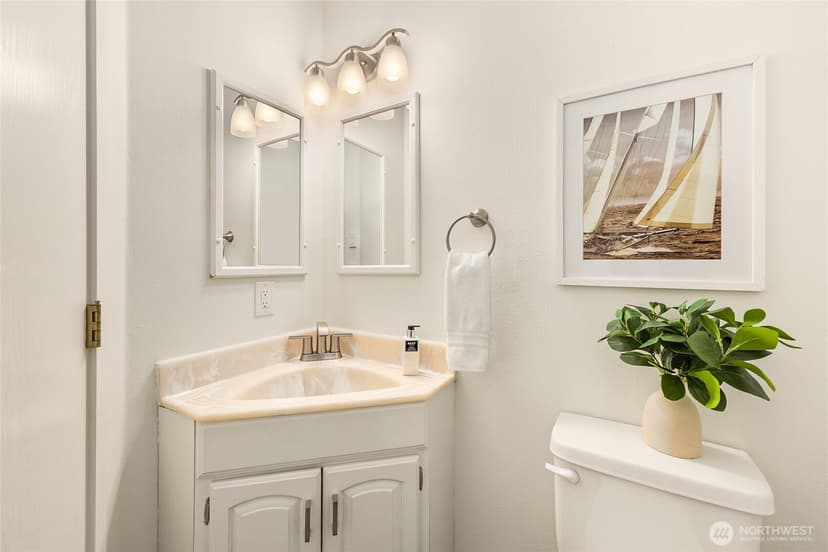 Property photo for 9067 Hidden Cove Road NE, Bainbridge Island photo 15