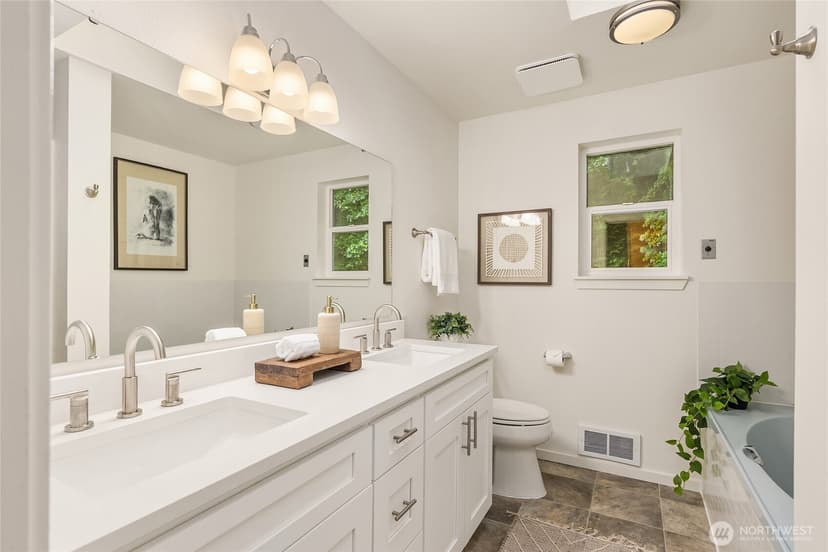 Property photo for 9067 Hidden Cove Road NE, Bainbridge Island photo 20