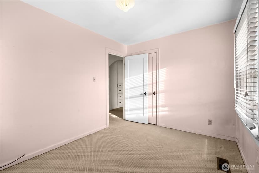 Property photo for 5528 23rd Street E, Fife photo 15