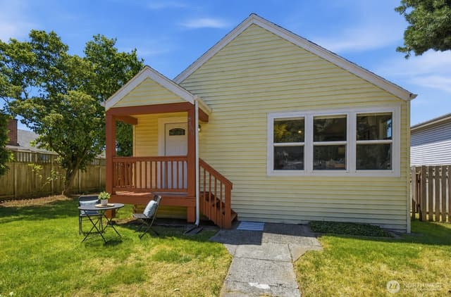 Property photo for 8109 15th Avenue SW, Seattle photo 3