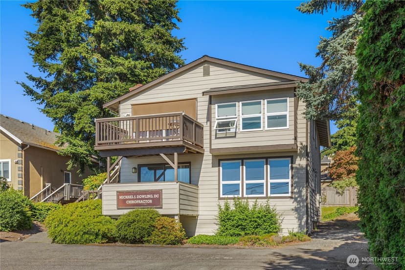 Property photo for 822 6th Street S, Kirkland photo 2