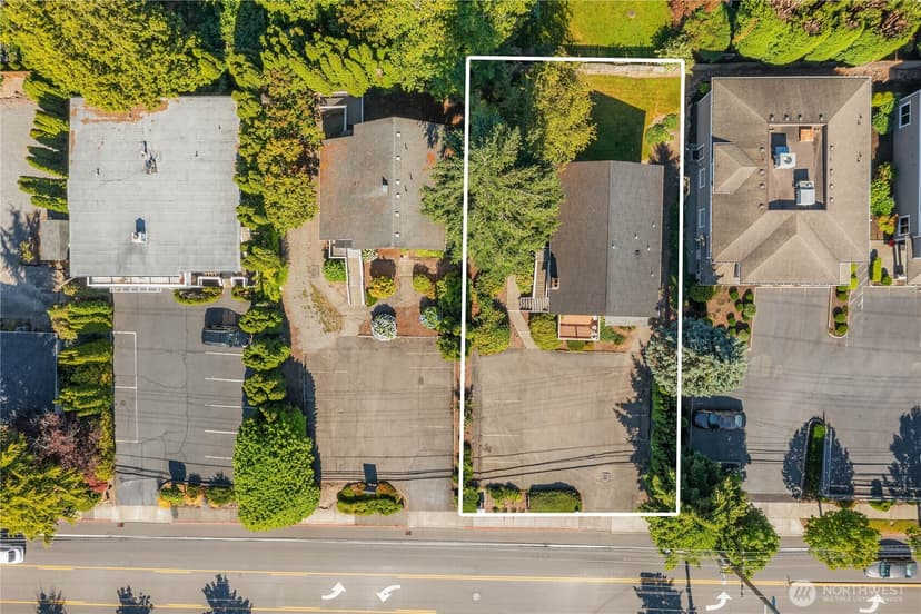 Property photo for 822 6th Street S, Kirkland photo 14