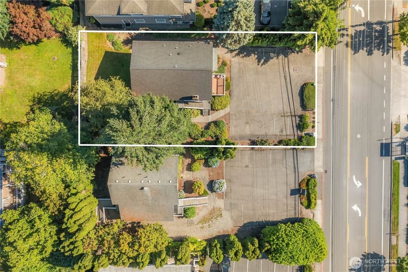 Property photo for 822 6th Street S, Kirkland photo 12