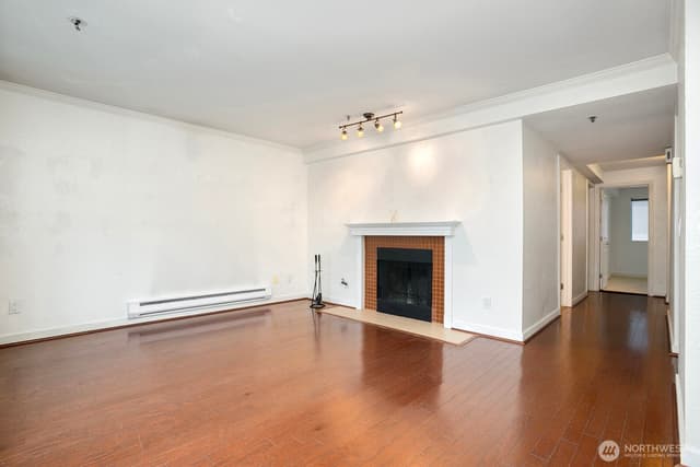 Property photo for 1311 12th Avenue S #B203, Seattle photo 4