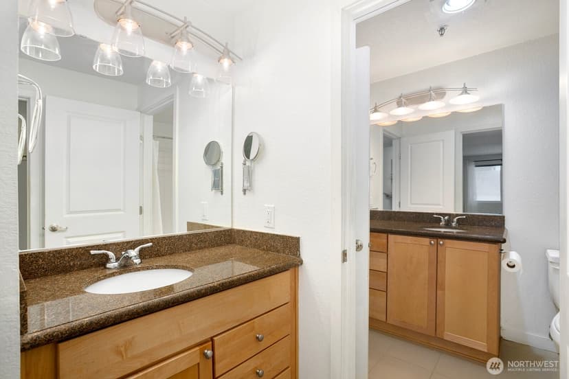 Property photo for 1311 12th Avenue S #B203, Seattle photo 16