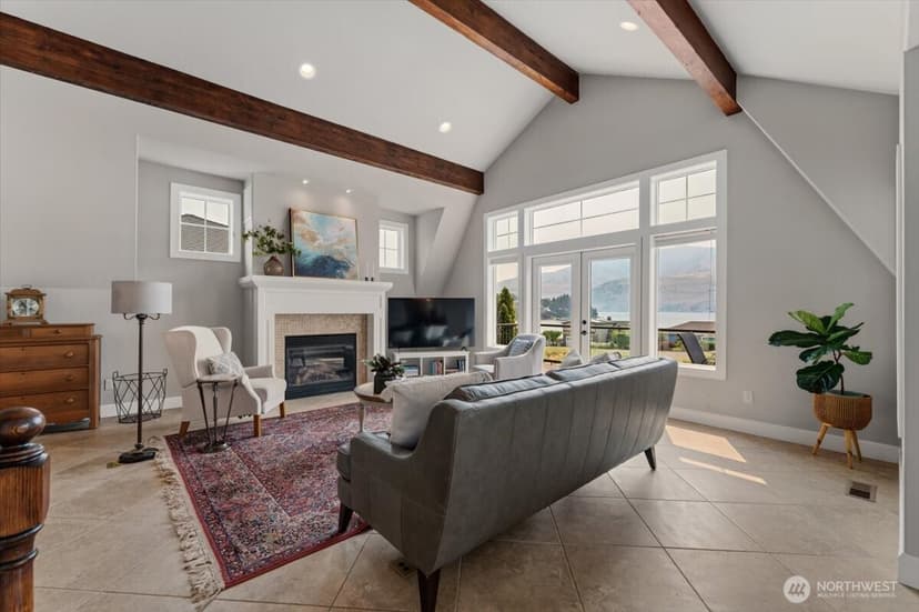 Property photo for 135 N Shore Drive, Chelan photo 9
