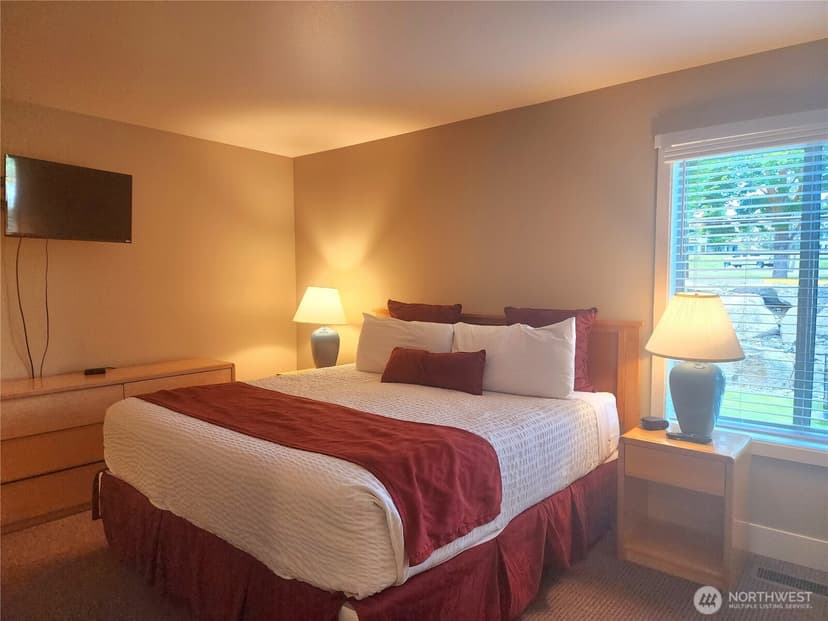 Property photo for 1 Lakeside 712-F, Manson photo 13