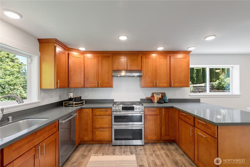Property photo for 4921 S 107th Street, Tukwila photo 8