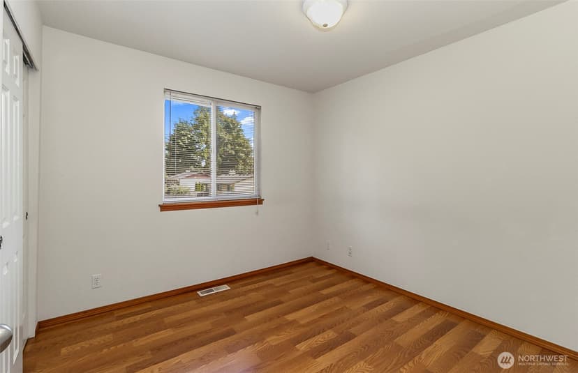 Property photo for 25 166th Place SE, Mill Creek photo 35