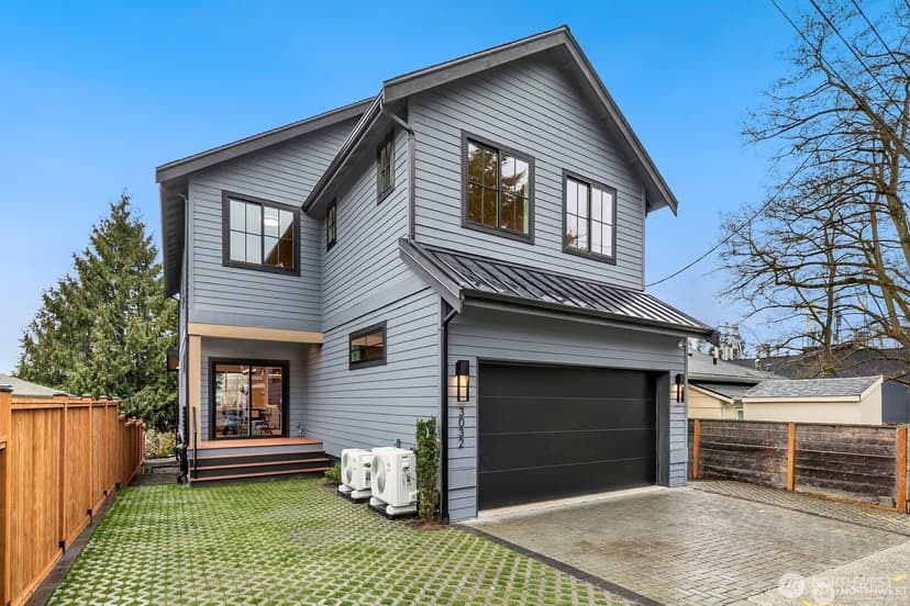 Property photo for 3032 NE Blakeley Street, Seattle photo 2