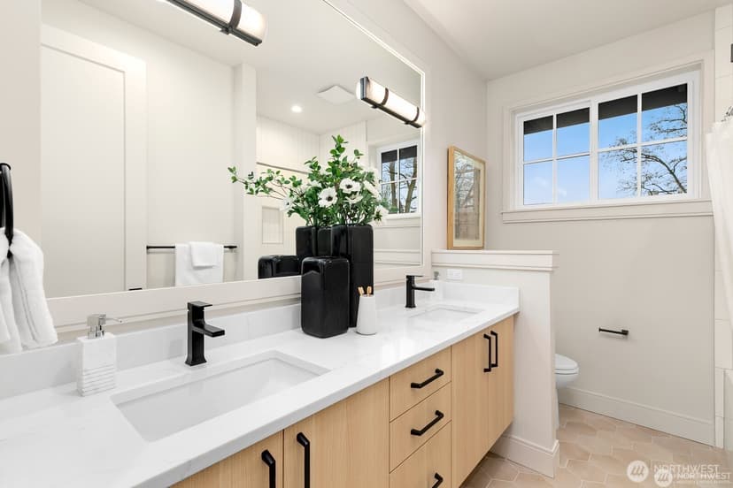 Property photo for 3032 NE Blakeley Street, Seattle photo 19