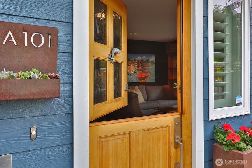 Property photo for 130 5th Street #A101, Langley photo 2