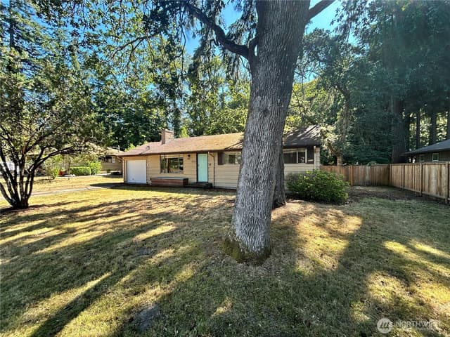 Property photo for 11717 83rd Avenue SW, Lakewood photo 3