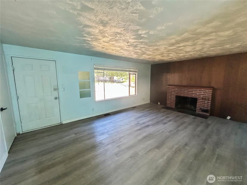 Property photo for 11717 83rd Avenue SW, Lakewood photo 6