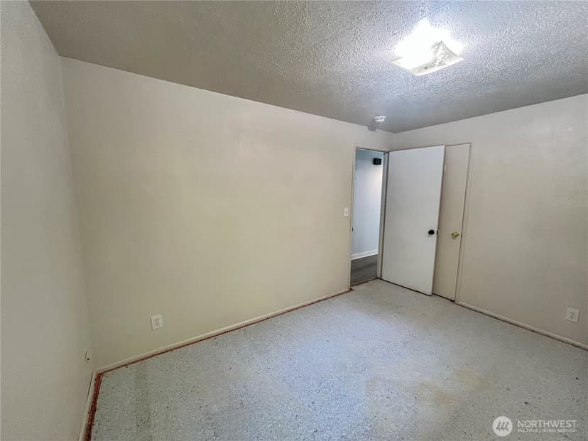 Property photo for 11717 83rd Avenue SW, Lakewood photo 18