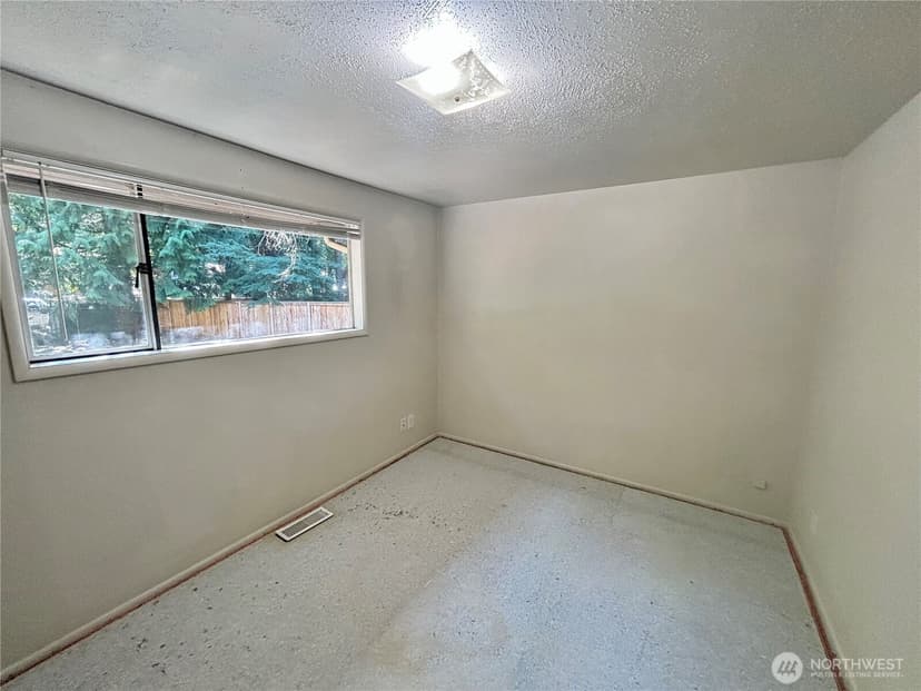 Property photo for 11717 83rd Avenue SW, Lakewood photo 17