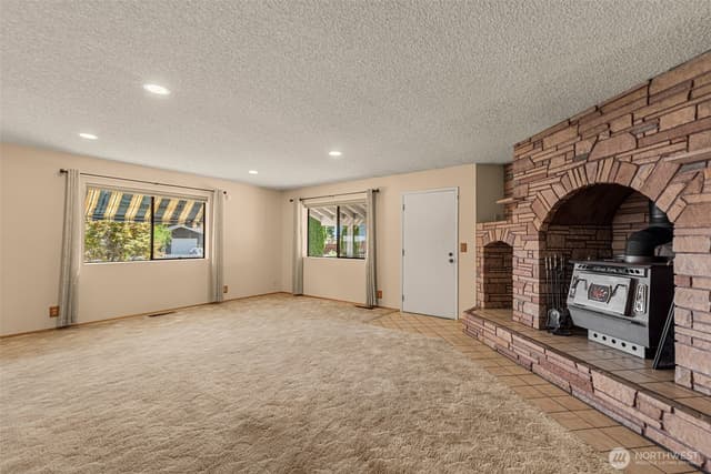 Property photo for 137 W Center Street, Leavenworth photo 4